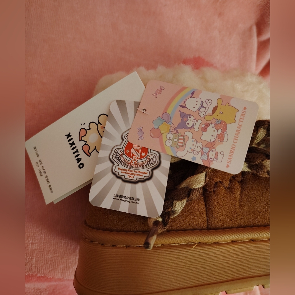 EXCLUSIVE- Hello Kitty x Xixitao Officially Licensed Collaboration Women's Boots - Picture 10 of 11